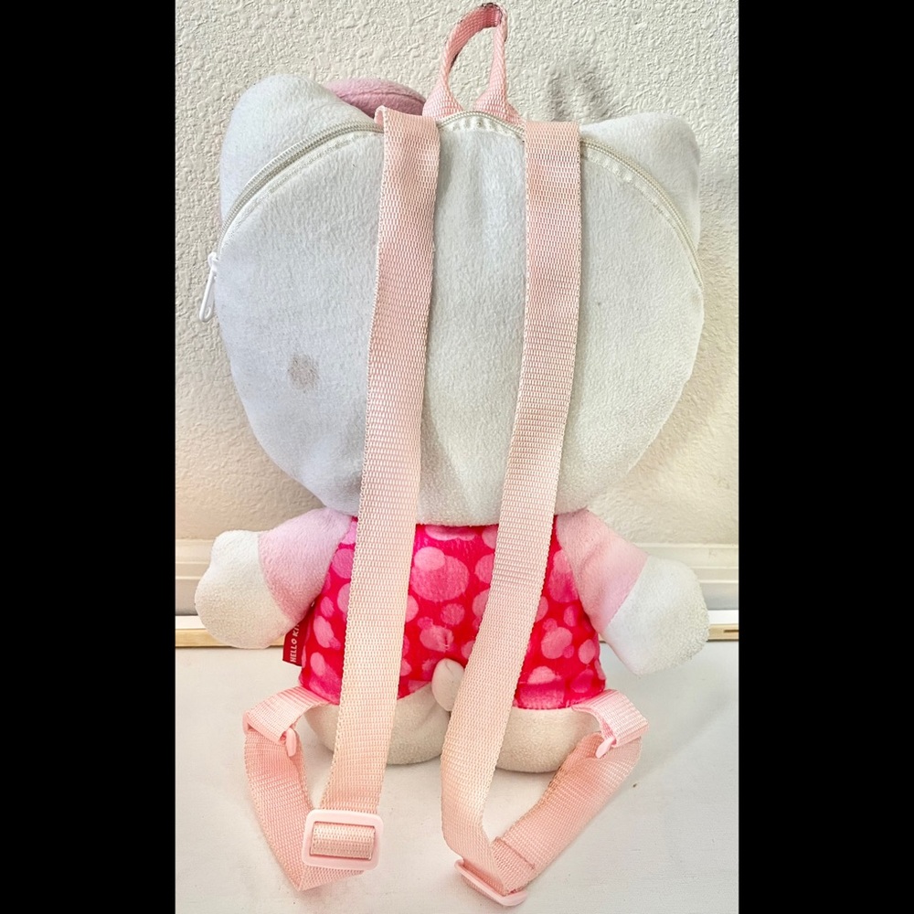 Hello Kitty - Picture 3 of 3